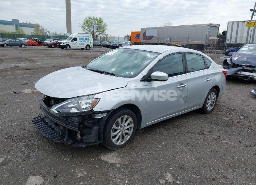 Photo 2 of 2019 Nissan Sentra SV (VIN 3N1AB7AP9KY245202)