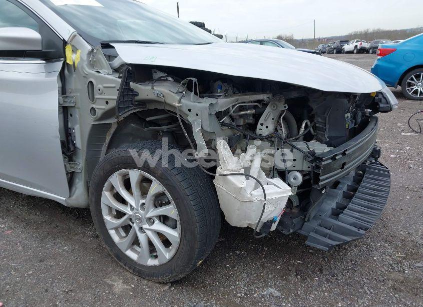 Photo 6 of 2019 Nissan Sentra SV (VIN 3N1AB7AP9KY245202)