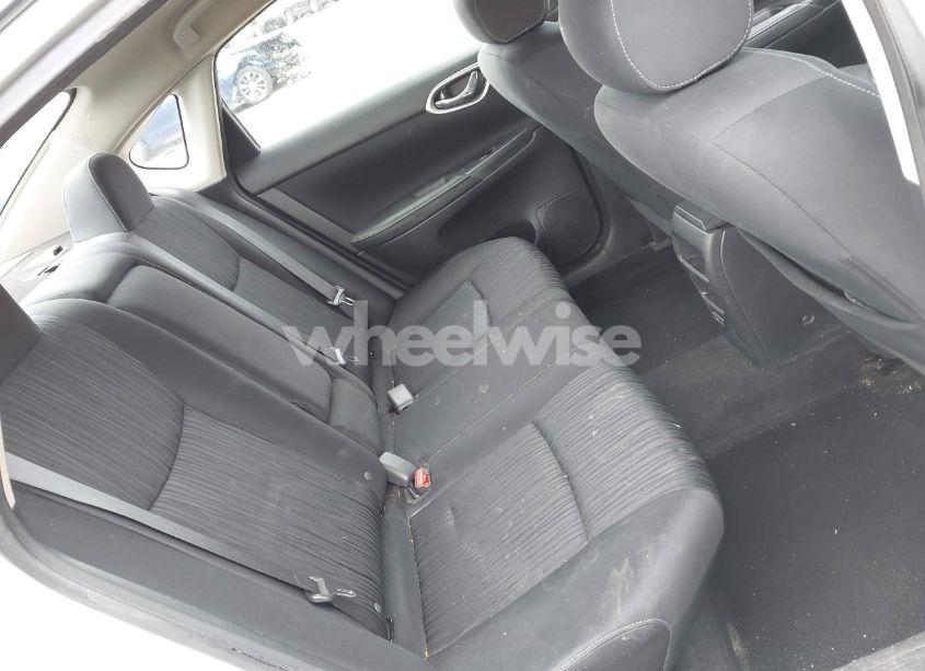 Photo 8 of 2019 Nissan Sentra SV (VIN 3N1AB7AP9KY245202)