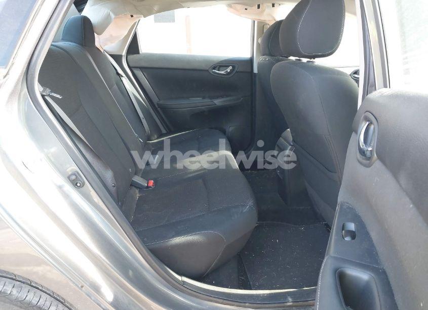 Photo 8 of 2019 Nissan Sentra S (VIN 3N1AB7AP9KY245961)