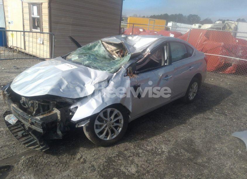 Photo 2 of 2019 Nissan Sentra SV (VIN 3N1AB7AP9KY271363)