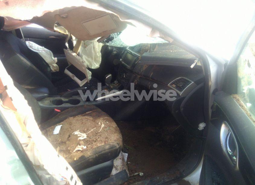 Photo 5 of 2019 Nissan Sentra SV (VIN 3N1AB7AP9KY271363)