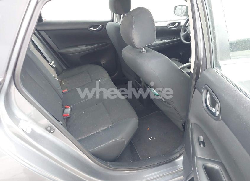 Photo 8 of 2019 Nissan Sentra S (VIN 3N1AB7AP9KY272089)