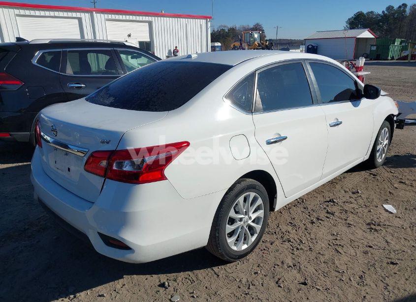 Photo 4 of 2019 Nissan Sentra SV (VIN 3N1AB7AP9KY277938)