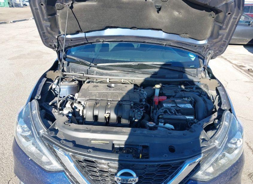 Photo 10 of 2019 Nissan Sentra SR (VIN 3N1AB7AP9KY296750)