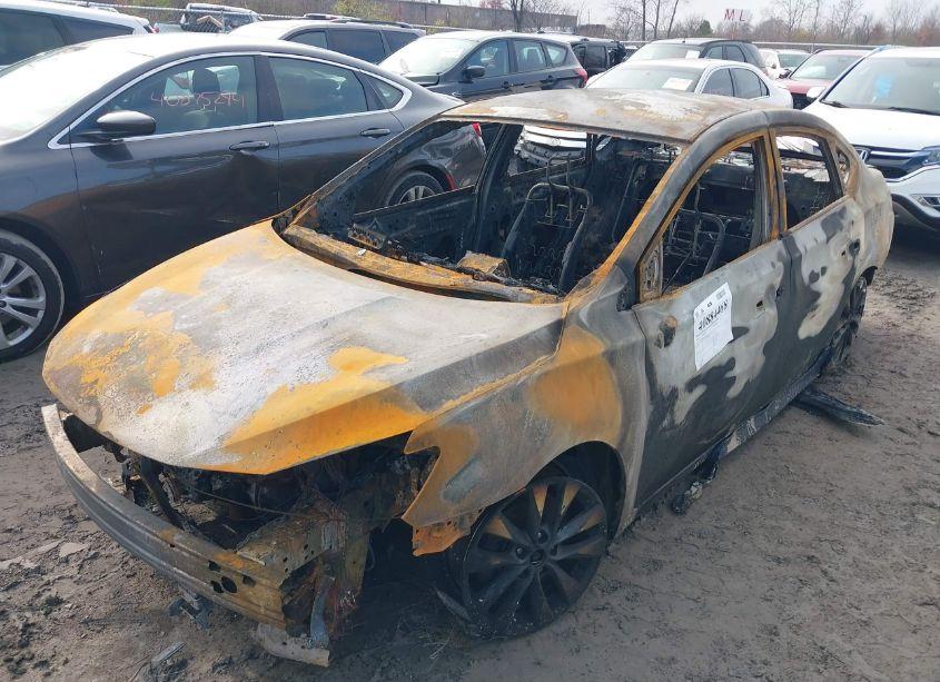 Photo 6 of 2019 Nissan Sentra SR (VIN 3N1AB7AP9KY296909)