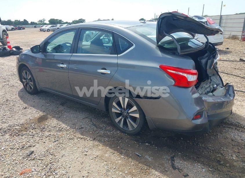 Photo 3 of 2019 Nissan Sentra SV (VIN 3N1AB7AP9KY300456)