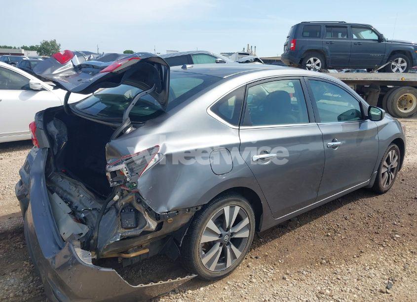 Photo 4 of 2019 Nissan Sentra SV (VIN 3N1AB7AP9KY300456)