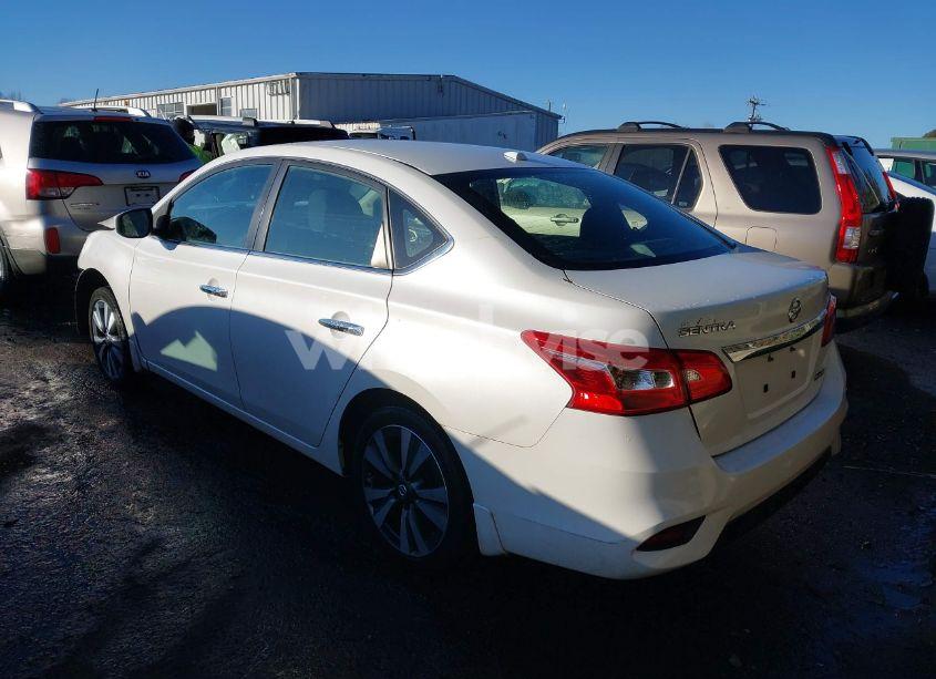 Photo 3 of 2019 Nissan Sentra SV (VIN 3N1AB7AP9KY317791)