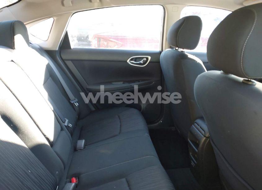 Photo 8 of 2019 Nissan Sentra SV (VIN 3N1AB7AP9KY317791)