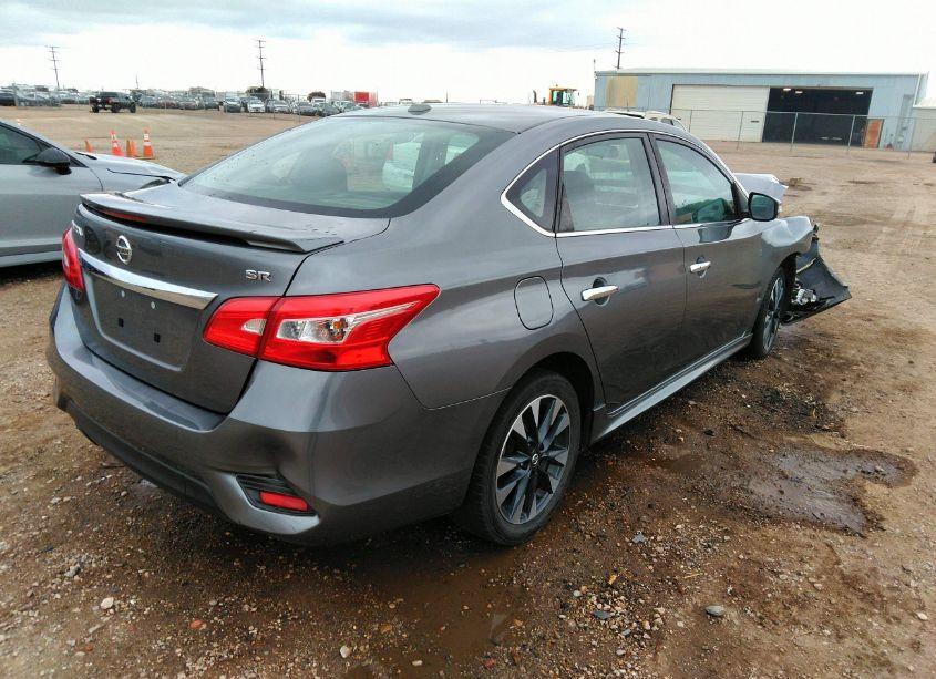 Photo 4 of 2019 Nissan Sentra SR (VIN 3N1AB7AP9KY351648)