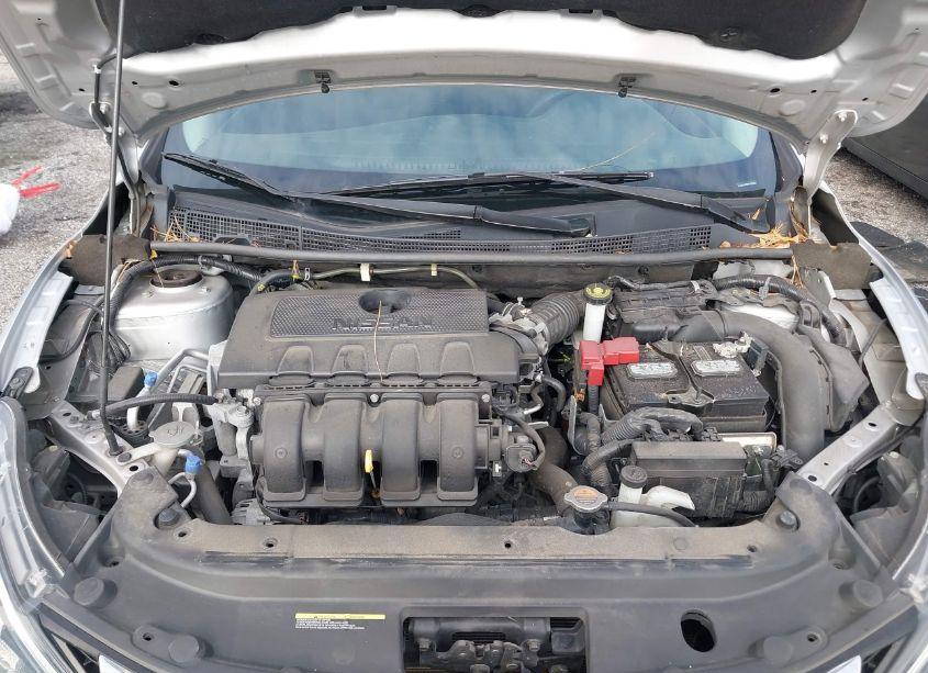 Photo 10 of 2019 Nissan Sentra S (VIN 3N1AB7AP9KY353643)