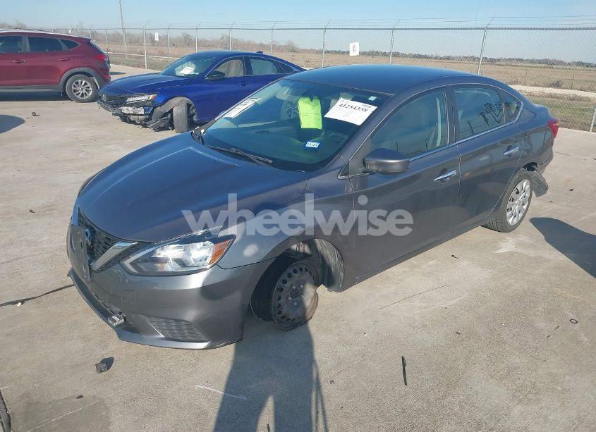 Photo 2 of 2019 Nissan Sentra S (VIN 3N1AB7AP9KY359345)