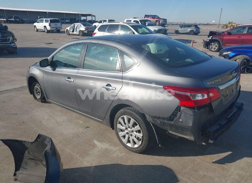 Photo 3 of 2019 Nissan Sentra S (VIN 3N1AB7AP9KY359345)