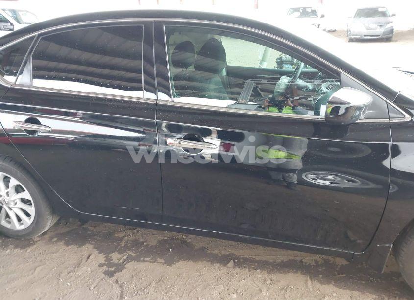 Photo 13 of 2019 Nissan Sentra SV (VIN 3N1AB7AP9KY387730)