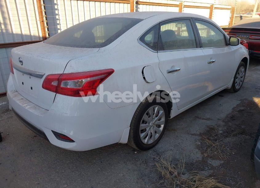 Photo 4 of 2019 Nissan Sentra S (VIN 3N1AB7AP9KY409161)