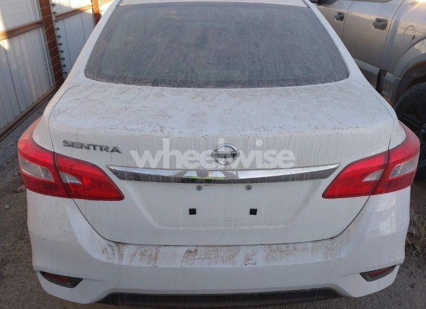 Photo 6 of 2019 Nissan Sentra S (VIN 3N1AB7AP9KY409161)