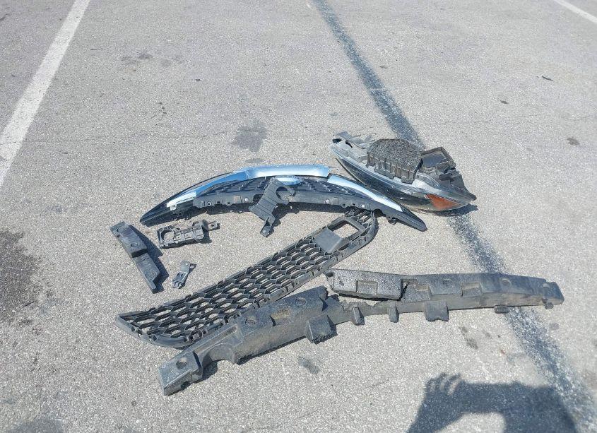 Photo 12 of 2019 Nissan Sentra S (VIN 3N1AB7AP9KY410696)