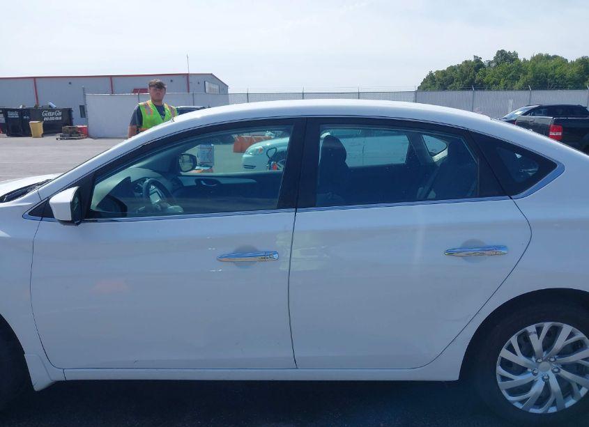 Photo 15 of 2019 Nissan Sentra S (VIN 3N1AB7AP9KY410696)