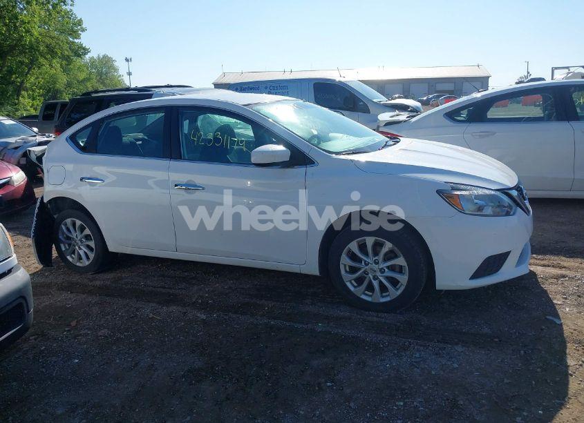 Photo 13 of 2019 Nissan Sentra SV (VIN 3N1AB7AP9KY420452)