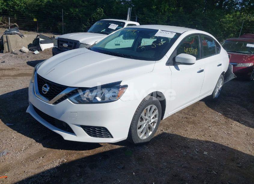Photo 2 of 2019 Nissan Sentra SV (VIN 3N1AB7AP9KY420452)
