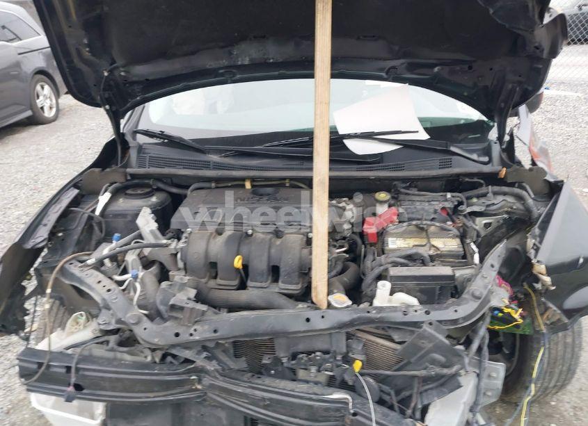 Photo 10 of 2019 Nissan Sentra SV (VIN 3N1AB7AP9KY427238)