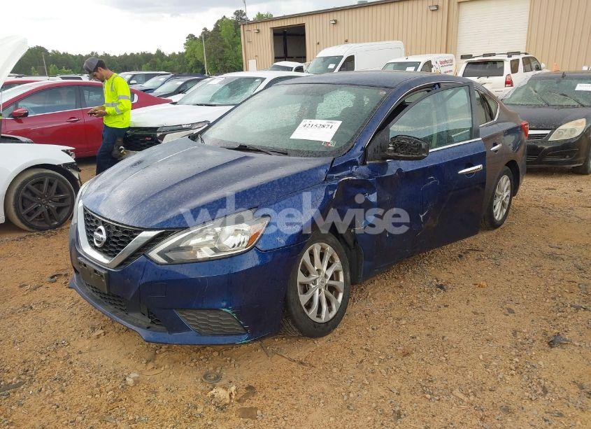 Photo 2 of 2019 Nissan Sentra SV (VIN 3N1AB7AP9KY429653)