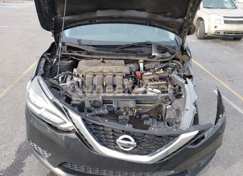 Photo 10 of 2019 Nissan Sentra S (VIN 3N1AB7AP9KY442998)