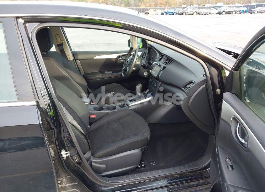 Photo 5 of 2019 Nissan Sentra S (VIN 3N1AB7AP9KY442998)