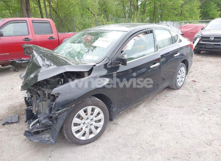 Photo 2 of 2019 Nissan Sentra S (VIN 3N1AB7AP9KY453483)