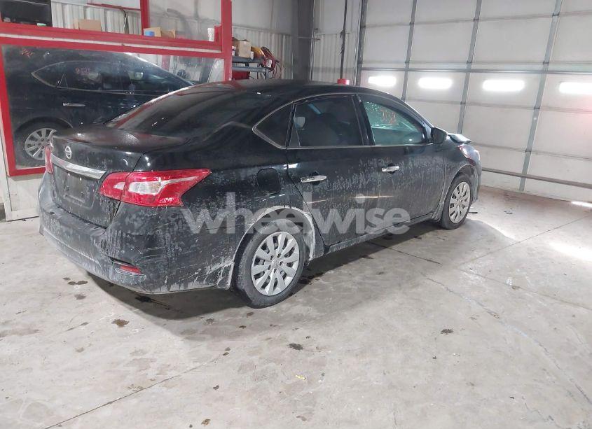 Photo 4 of 2019 Nissan Sentra S (VIN 3N1AB7AP9KY455928)