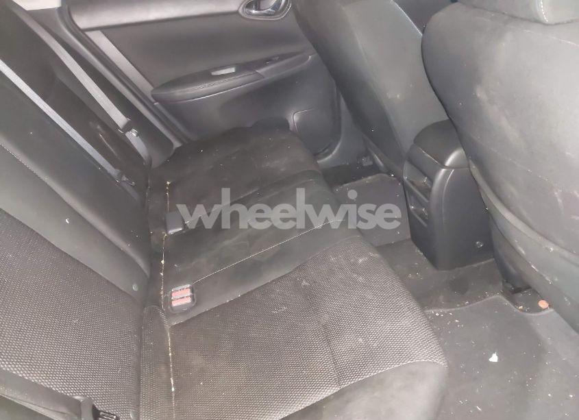 Photo 8 of 2019 Nissan Sentra S (VIN 3N1AB7AP9KY455928)