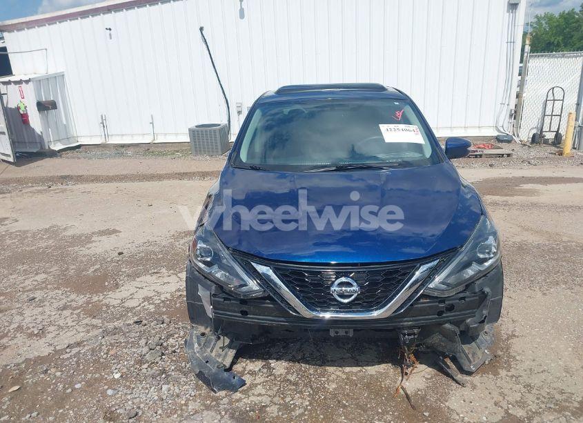 Photo 13 of 2019 Nissan Sentra SR (VIN 3N1AB7AP9KY457937)