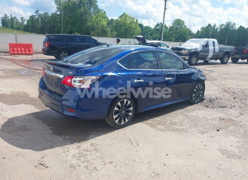 Photo 4 of 2019 Nissan Sentra SR (VIN 3N1AB7AP9KY457937)