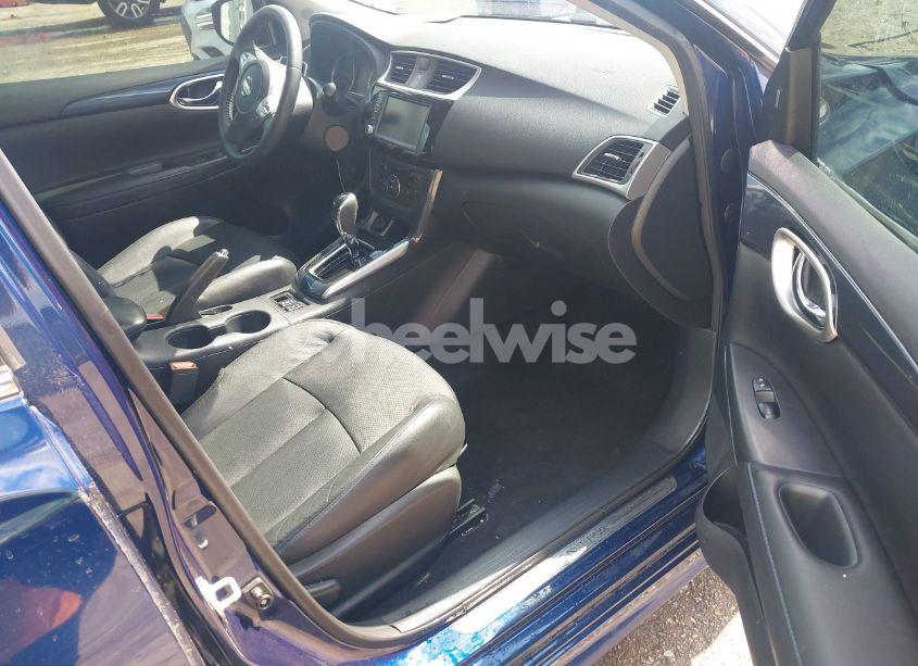 Photo 5 of 2019 Nissan Sentra SR (VIN 3N1AB7AP9KY457937)