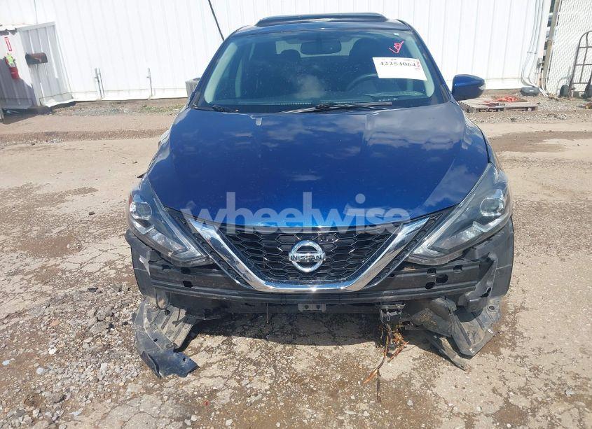 Photo 6 of 2019 Nissan Sentra SR (VIN 3N1AB7AP9KY457937)