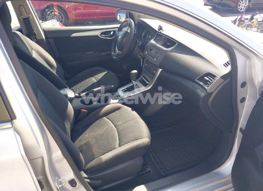 Photo 5 of 2013 Nissan Sentra SR (VIN 3N1AB7APXDL613130)