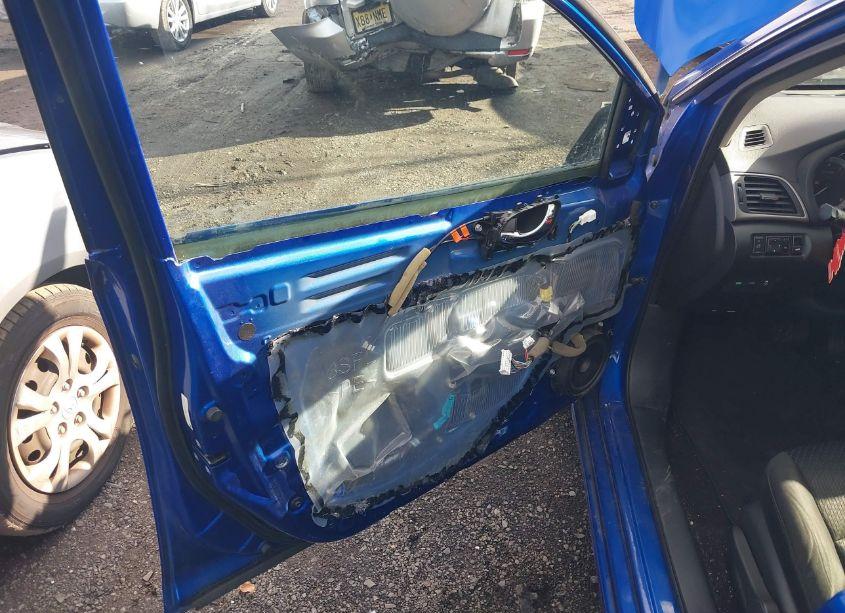 Photo 12 of 2013 Nissan Sentra SR (VIN 3N1AB7APXDL627464)