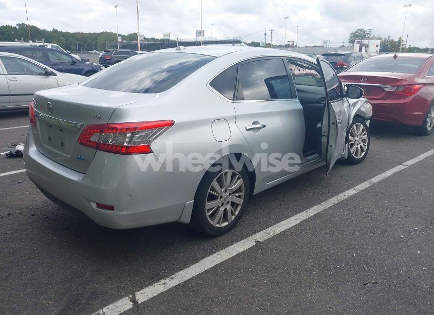 Photo 4 of 2014 Nissan Sentra SL (VIN 3N1AB7APXEY338136)