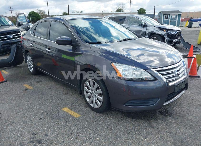 2015 Nissan Sentra SV (VIN 3N1AB7APXFL680846) main photo