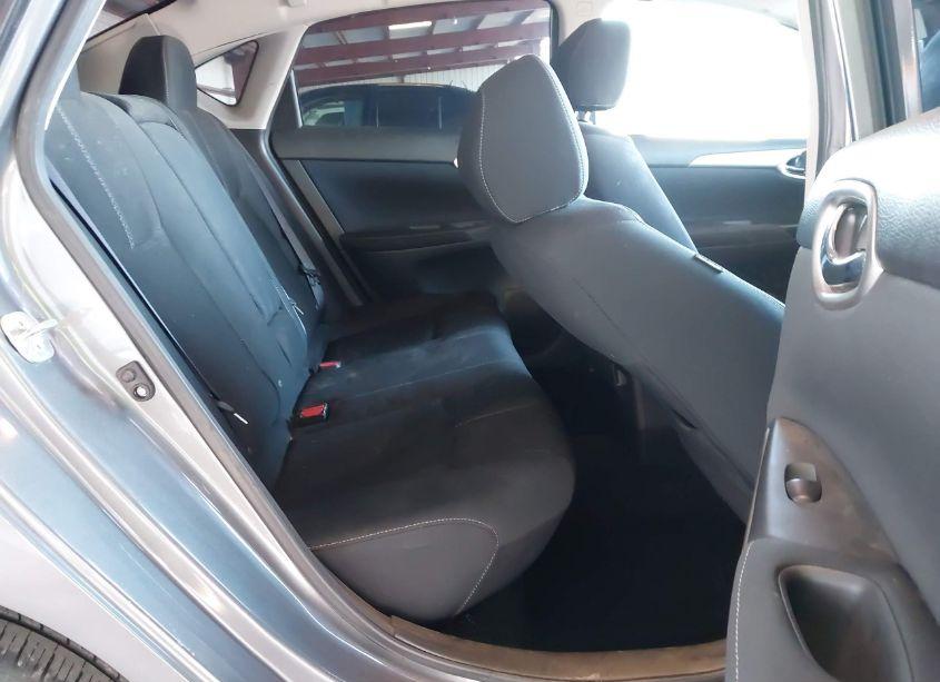 Photo 8 of 2015 Nissan Sentra S (VIN 3N1AB7APXFY290865)