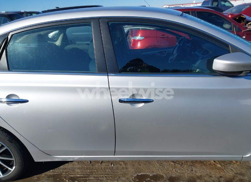Photo 13 of 2015 Nissan Sentra S (VIN 3N1AB7APXFY349896)