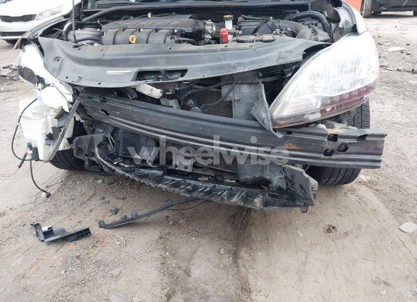 Photo 6 of 2015 Nissan Sentra S (VIN 3N1AB7APXFY351051)