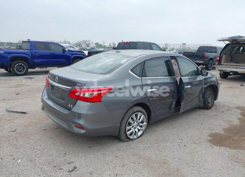 Photo 4 of 2016 Nissan Sentra SV (VIN 3N1AB7APXGL679620)