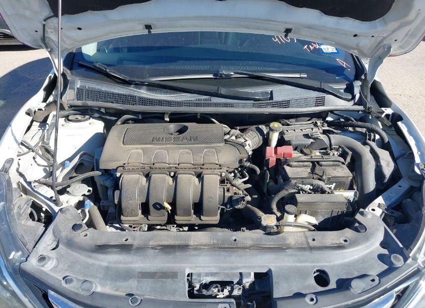 Photo 10 of 2016 Nissan Sentra SV (VIN 3N1AB7APXGL680010)