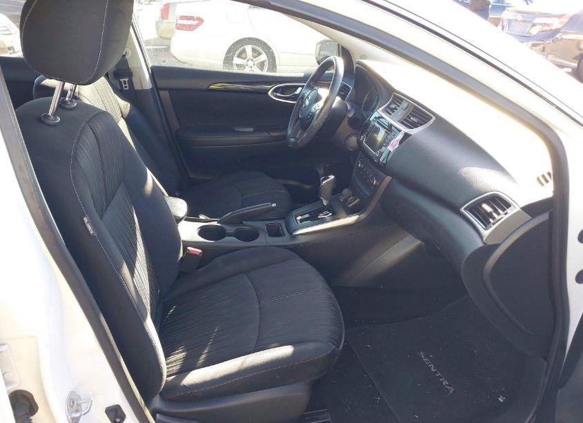 Photo 5 of 2016 Nissan Sentra SV (VIN 3N1AB7APXGL680010)