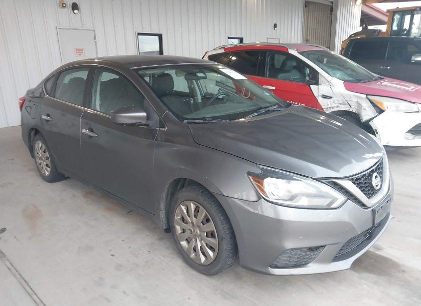 2016 Nissan Sentra S (VIN 3N1AB7APXGY238010) main photo