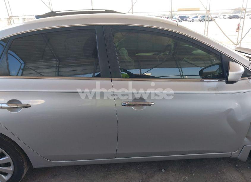 Photo 14 of 2016 Nissan Sentra S (VIN 3N1AB7APXGY265675)