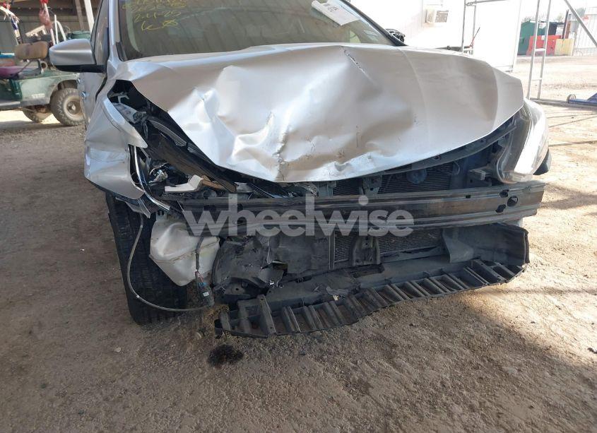 Photo 6 of 2016 Nissan Sentra S (VIN 3N1AB7APXGY265675)