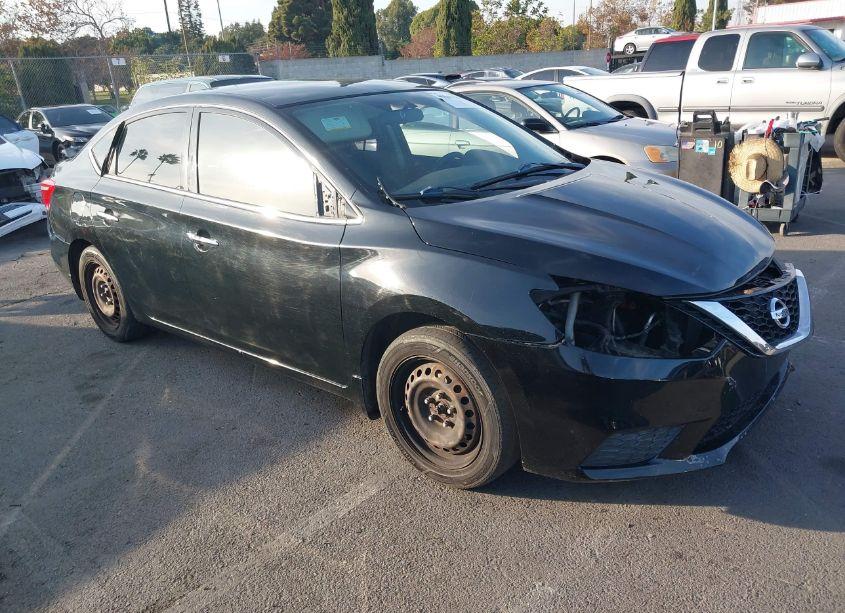 2016 Nissan Sentra SV (VIN 3N1AB7APXGY277423) main photo